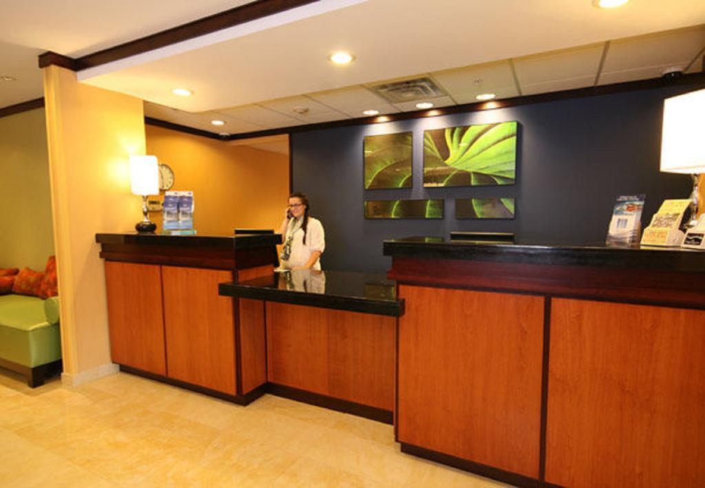 Fairfield Inn And Suites White River Junction Exterior photo